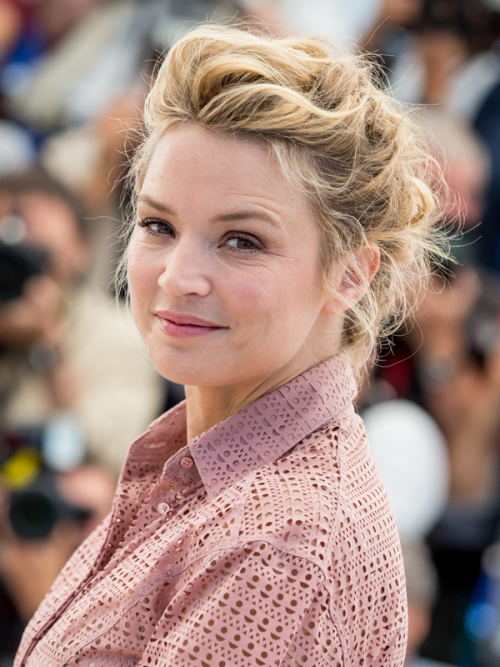 Portrait ou logo de Virginie Efira